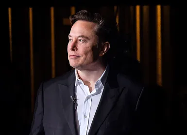 Elon Musk: A Visionary Entrepreneur Redefining Technology and the Lessons We Can Learn